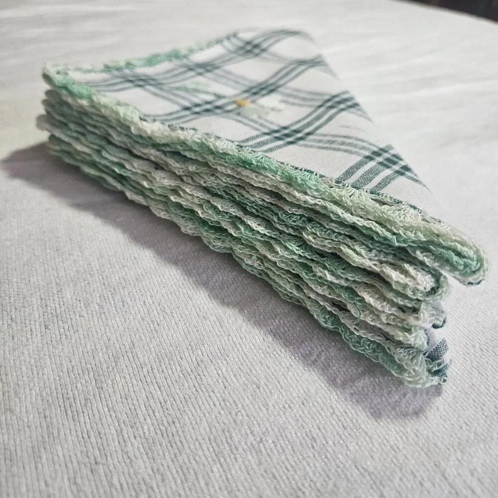 Vintage Set Of 4 Embroidered Clover Napkins Irish Crochet Cottagecore Farmhouse